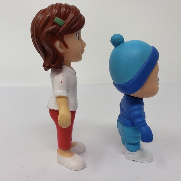 CocoMelon Winter JJ & Mother Mom Figures Replacement - Picture 6 of 12
